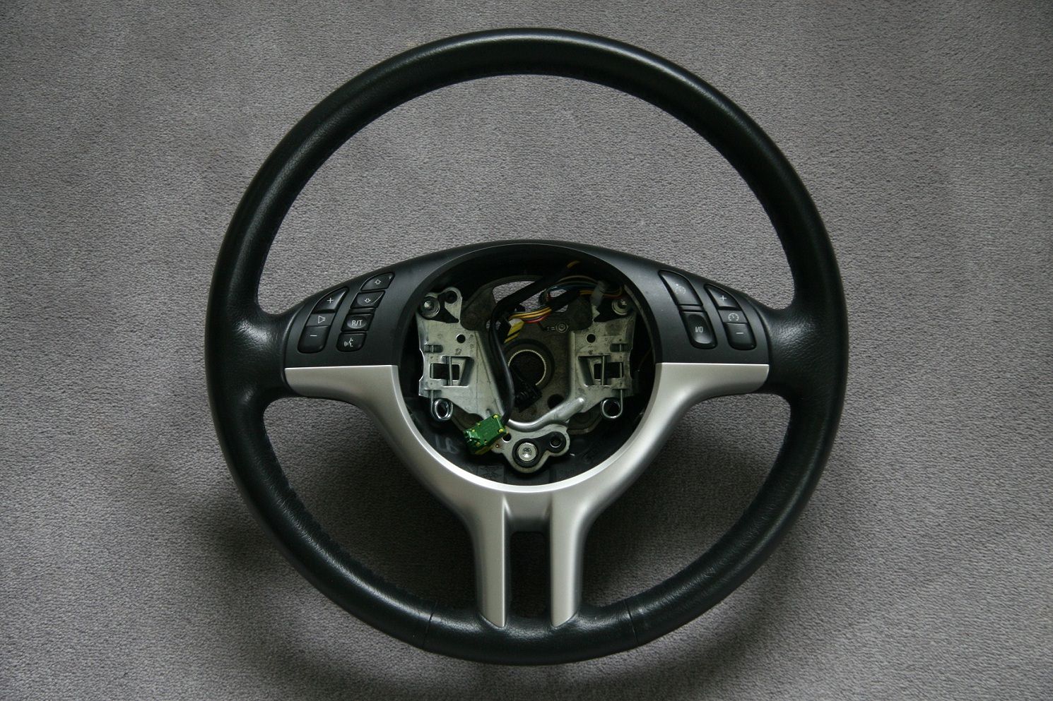 2014-volant-330ci-19-big.jpg