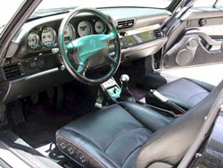 img-21016-5-993turbo-interieur.jpg