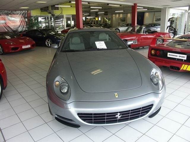 img-22446-12-Ferrari_12.jpg