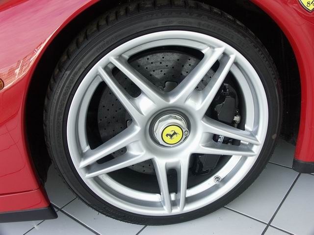img-22446-16-Ferrari_16.jpg
