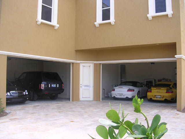 img-48343-33-pbggarage2ad.jpg