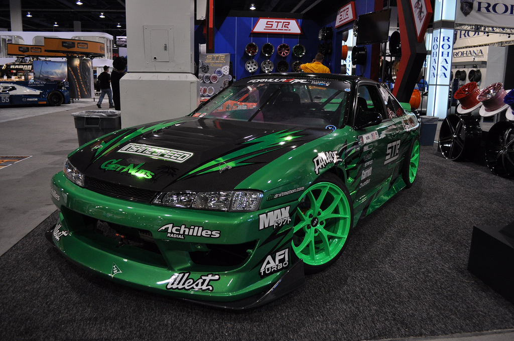 10695798025_0103fa4846_b.jpg