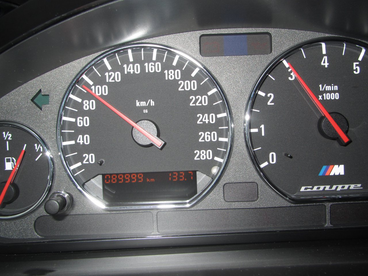 299911001.jpg