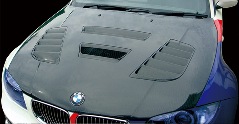 Capot BMW 1M.jpg