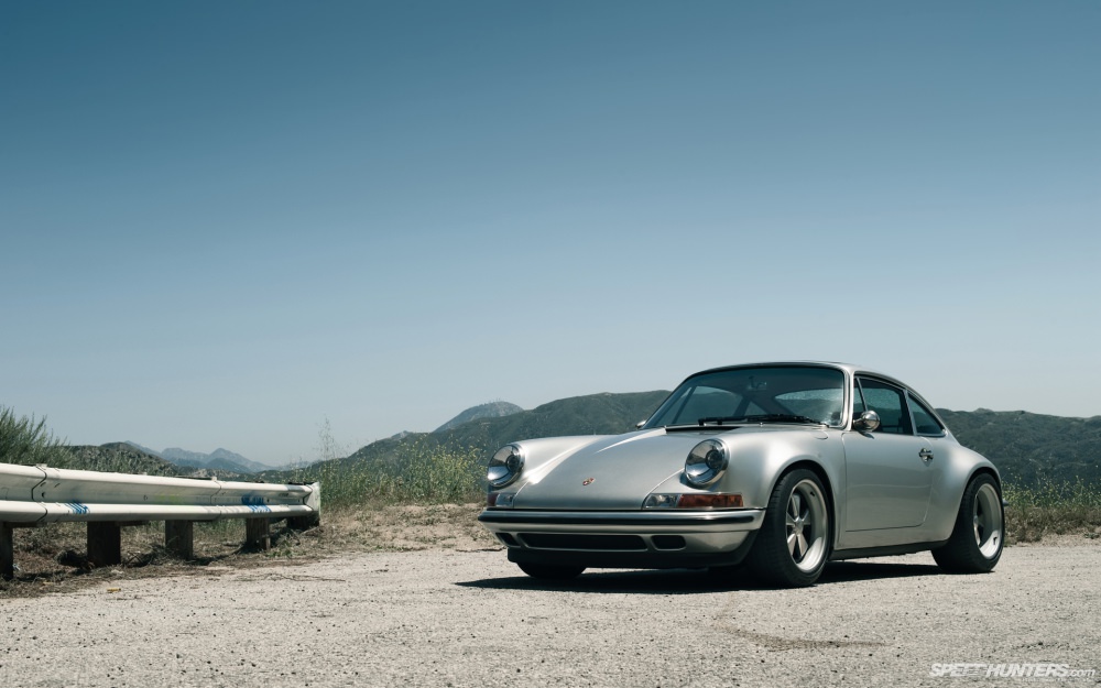Singer911Desktop_01.jpg