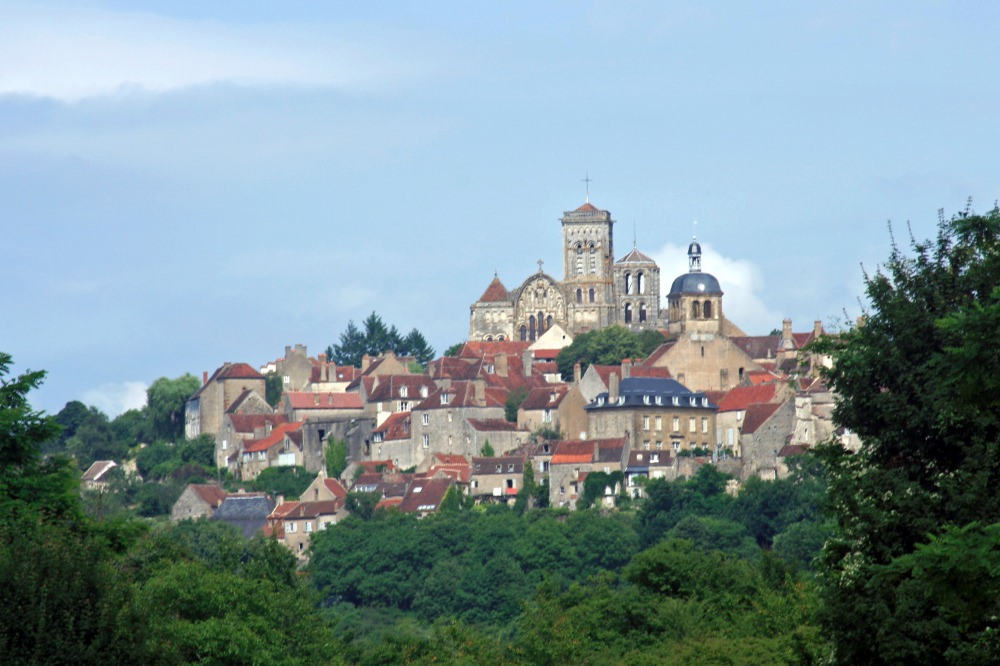 Vezelay_from_West.jpg