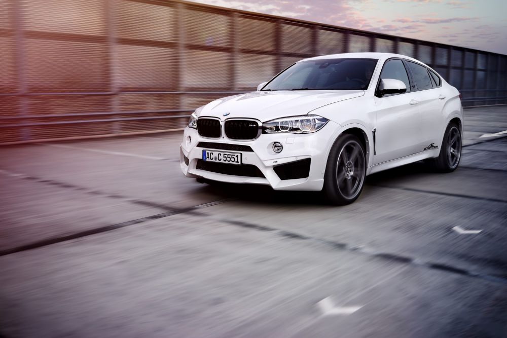 BMW X6M by AC Schnitzer fahrend vorn_300.jpg