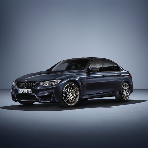 Plus d’informations sur « Edition spéciale exclusive de la BMW M3 : la BMW M3 30 ans. BMW M célébre le 30ème anniversaire de sa voiture de sport hautes performances, référence du marché. »
