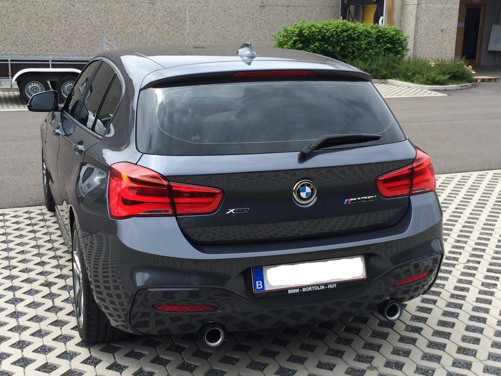 M135ix mineral grey - face arr.jpg