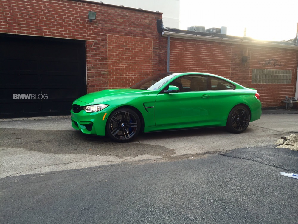 BMW-M4-Signal-Green-photos-3.jpg