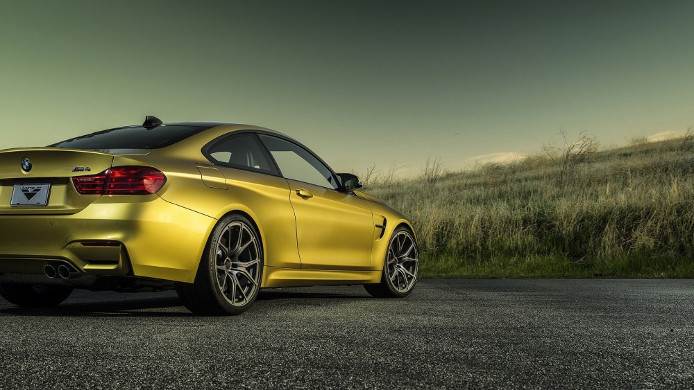 30-cool-cars-bmw-m4-f82.jpg