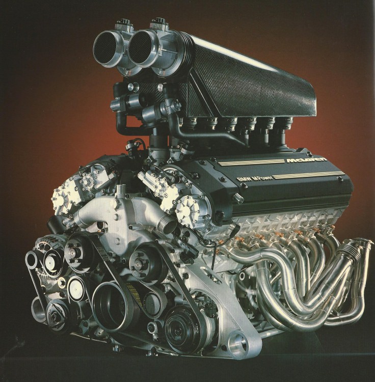 McLaren-F1-moteur-BMW-V12.jpg
