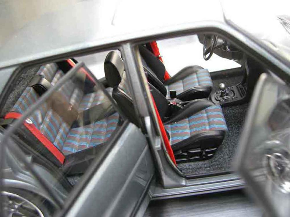 de-collection-bmw-m5-e28-ac-schnitzer-tuning-autoart-bmw-m5-e28.jpg