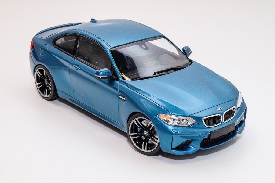 miniature bmw m2