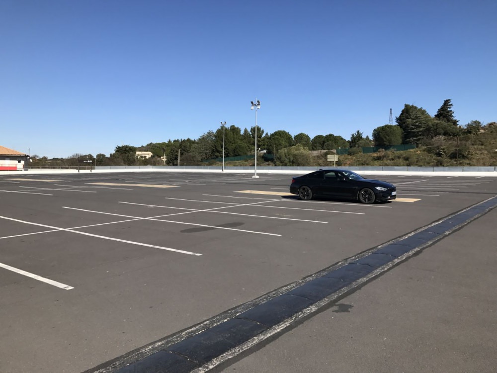 58b330dc8127d_bmwm4.thumb.jpg.bdf1b86f6685e1745783c8855c7fcf1e.jpg