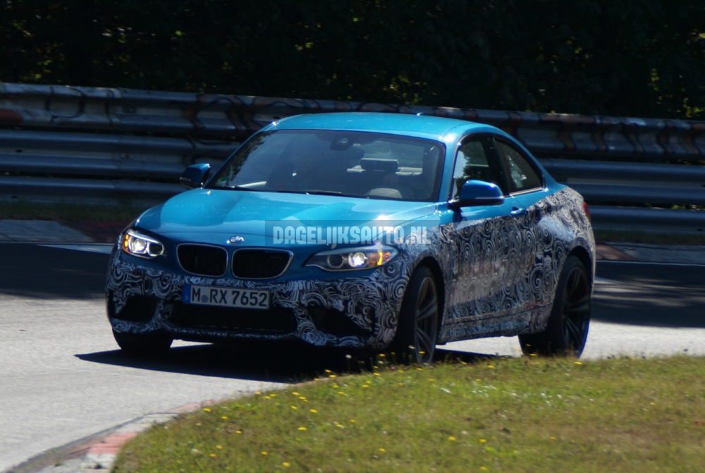BMW-M2-CS-2018-spionage-1.jpg