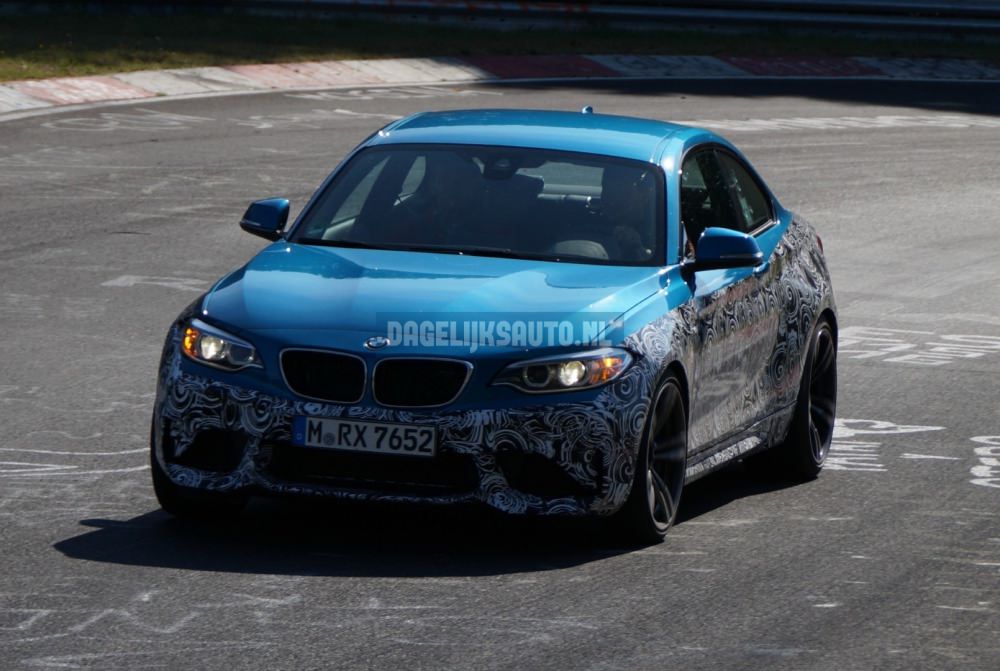 BMW-M2-CS-2018-spionage-2.jpg