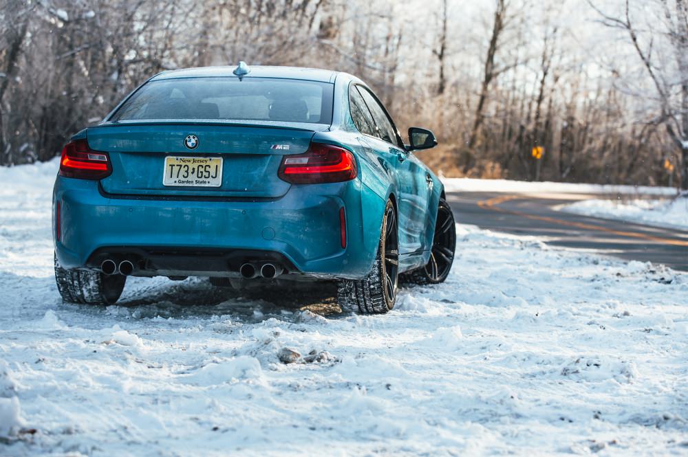2017-BMW-M2-rear-three-quarter-01.jpg