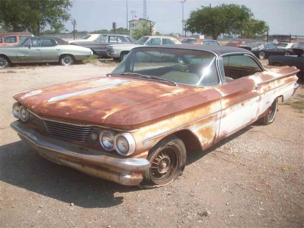 2050302-1960-pontiac-ventura-std-c.jpg