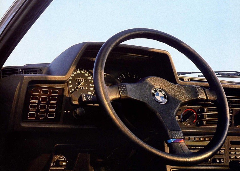 bmw_6_series_e24_m635_csi_1_0.jpg