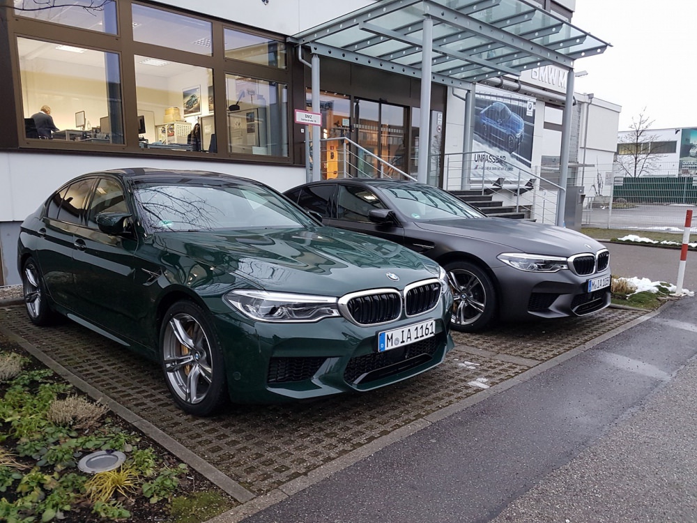 F90-M5-British-Racing-Green.jpg