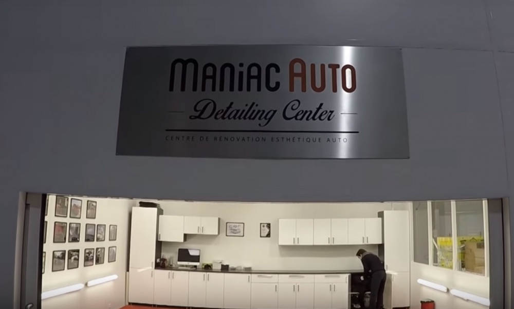 Maniac auto.jpg