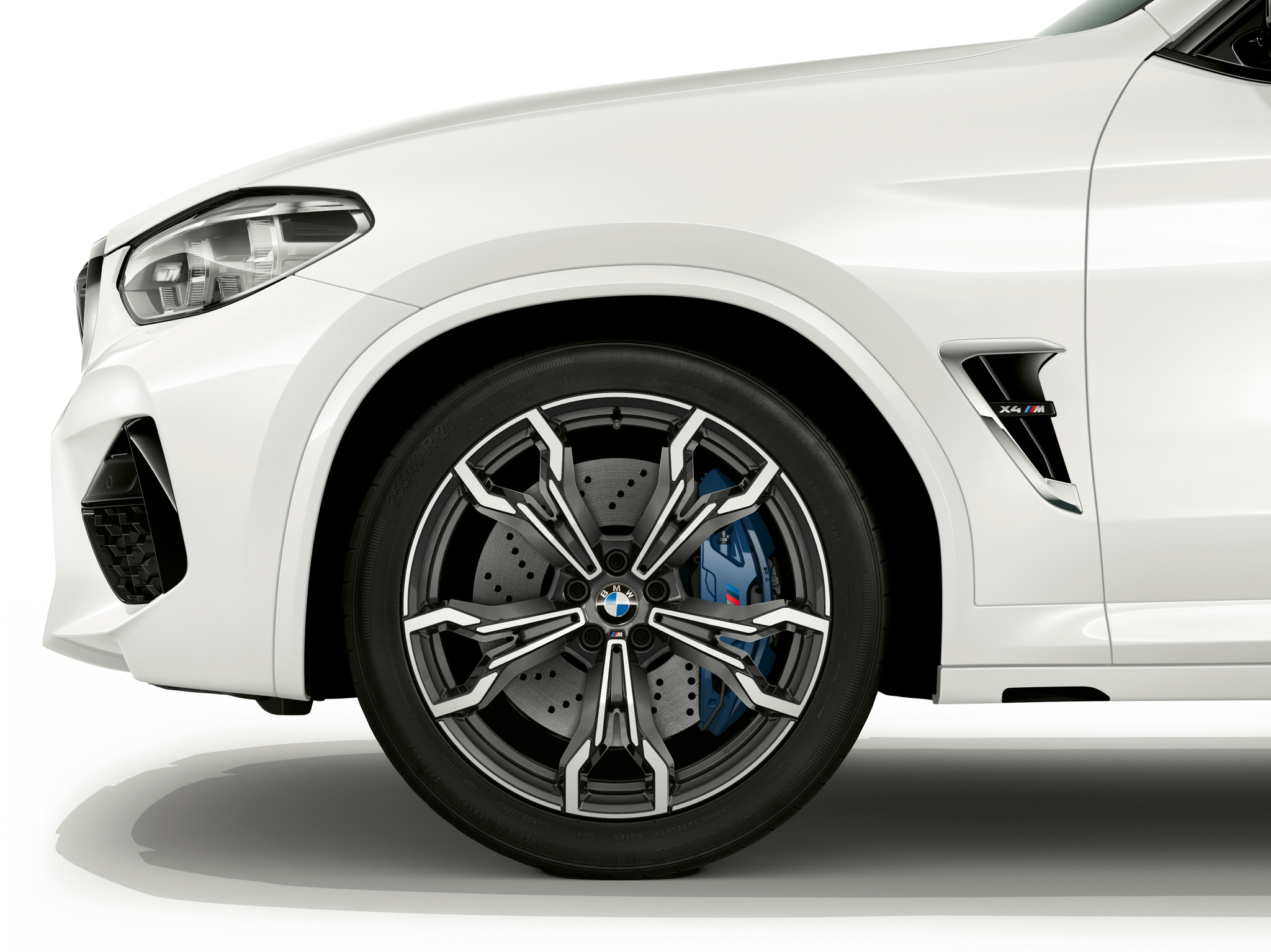 The all-new BMW X4 M (02/2019).