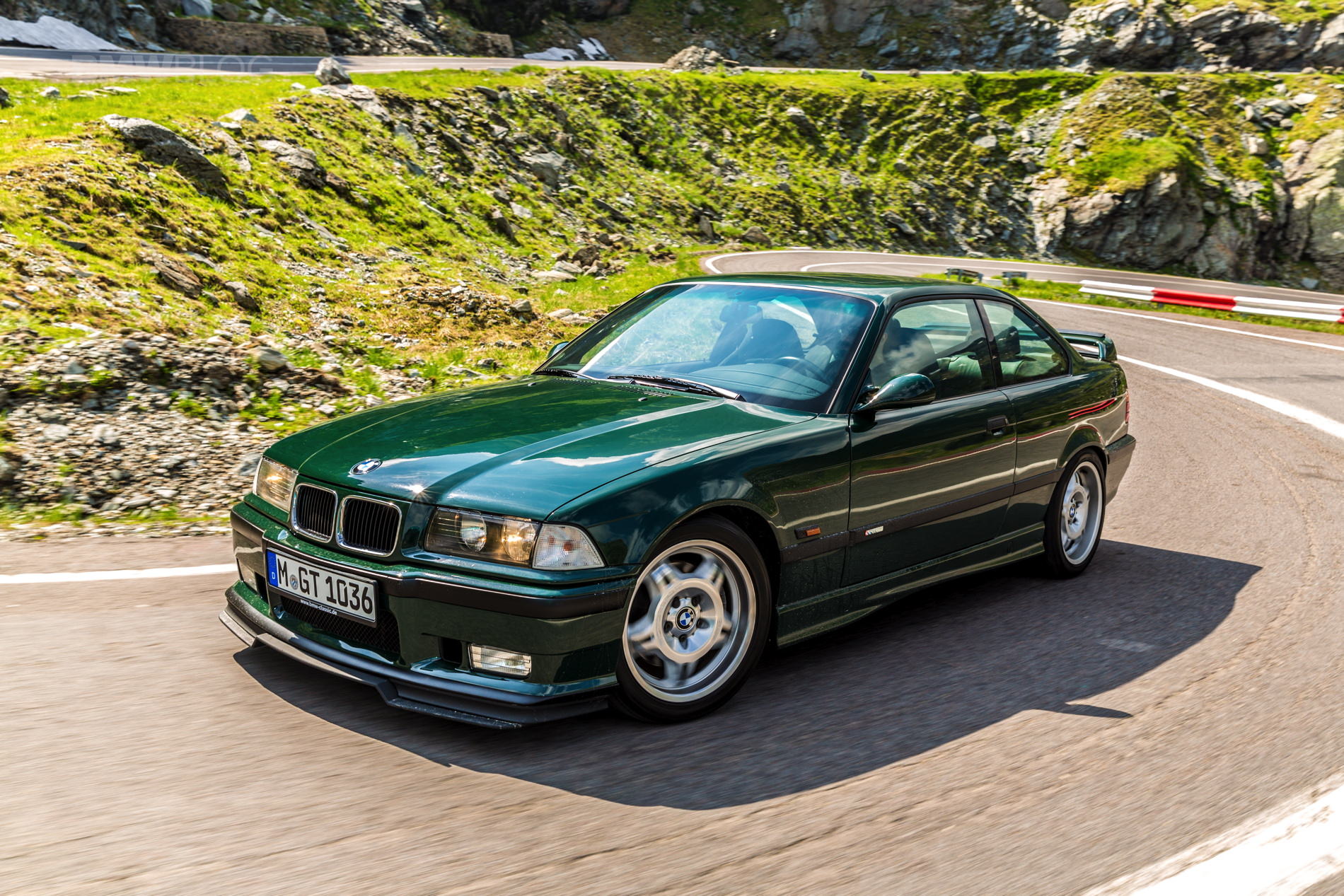 bmw-m3.jpg.5f3c6cf85ebfc4fb0d4e8ee43d609b0d.jpg