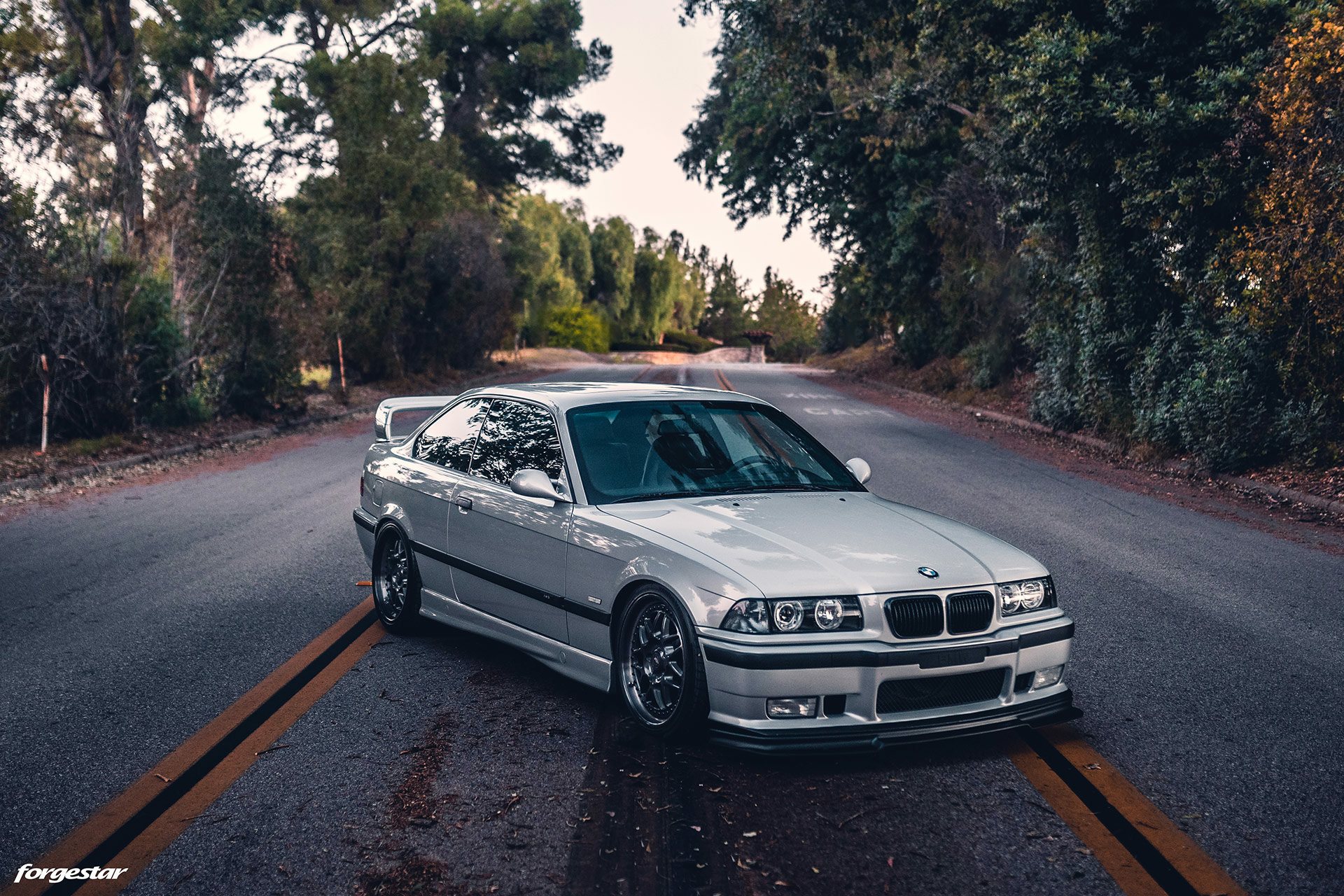 arctic-silver-metallic-bmw-e36-m3-lightweight-aftermarket-forgestar-wheels-u.jpg