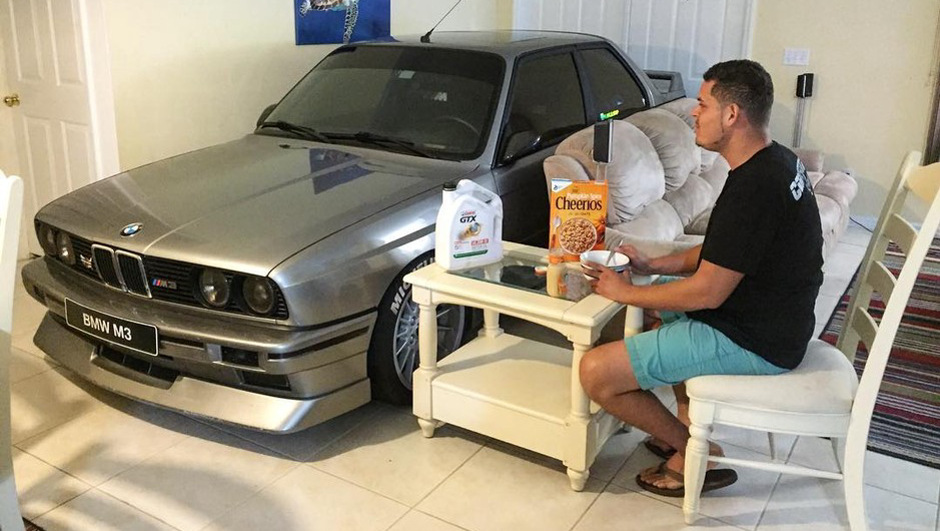 insolite-bmw-m3-ouragan-matthew-2016-c7dfca-0@1x.jpg.48627674fce63501d06f4c057f9c0a44.jpg
