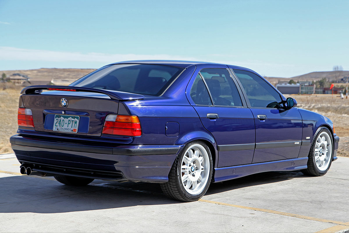 069-car.jpg