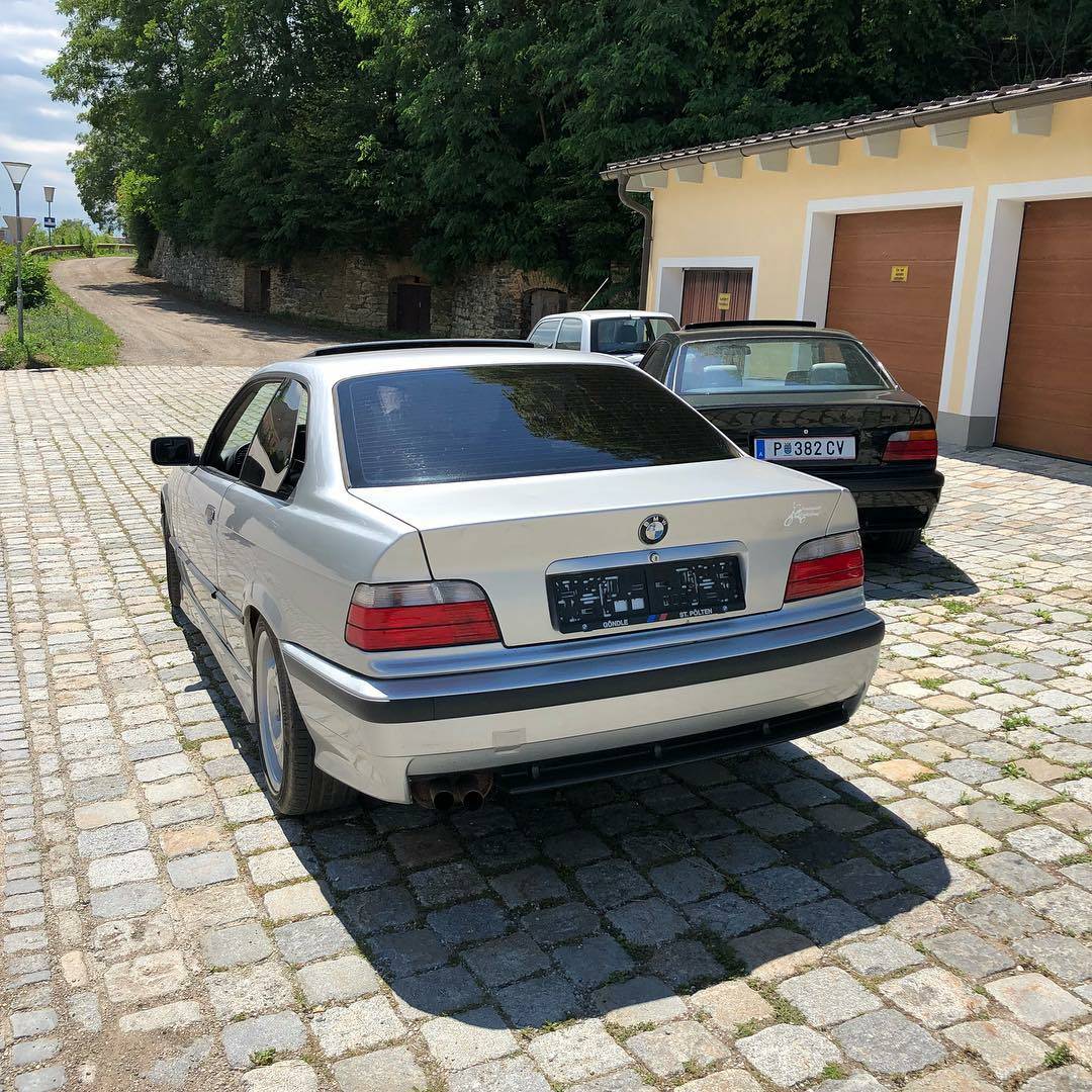 769543-3-1995-m3-bmw-base-air-lift-performance-air-suspension-carline-cm6-polished.jpg