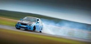 M5-V8R.thumb.jpg.aac7cdaddd21628dacfc0e94d6ac9052.jpg