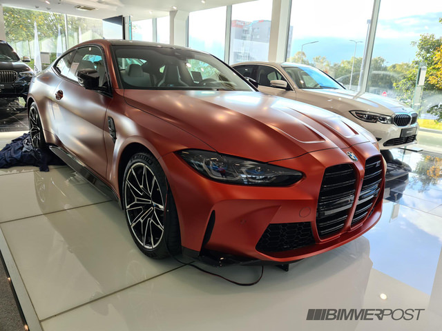 G82 M4 Frozen Orange Dealership 1.jpg