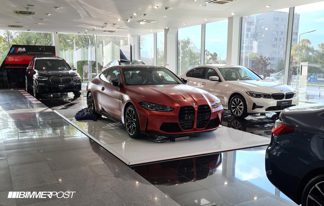 G82 M4 Frozen Orange Dealership 2.jpg