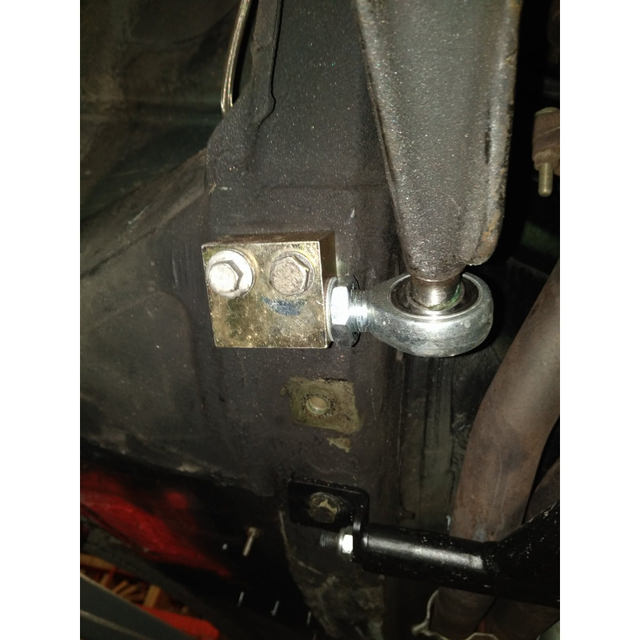 881400645_oreilles-de-triangle-treehouse-bmw-e30-et-e36-rotulec.thumb.jpg.5591310434dffe39bbd92983b3f34a1b.jpg