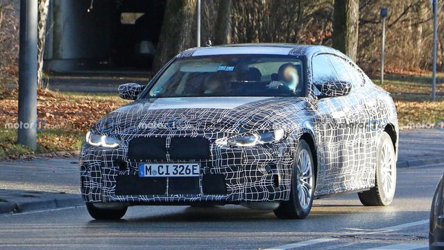 bmw-i4-m-spy-photos-front-three-quarters.jpg