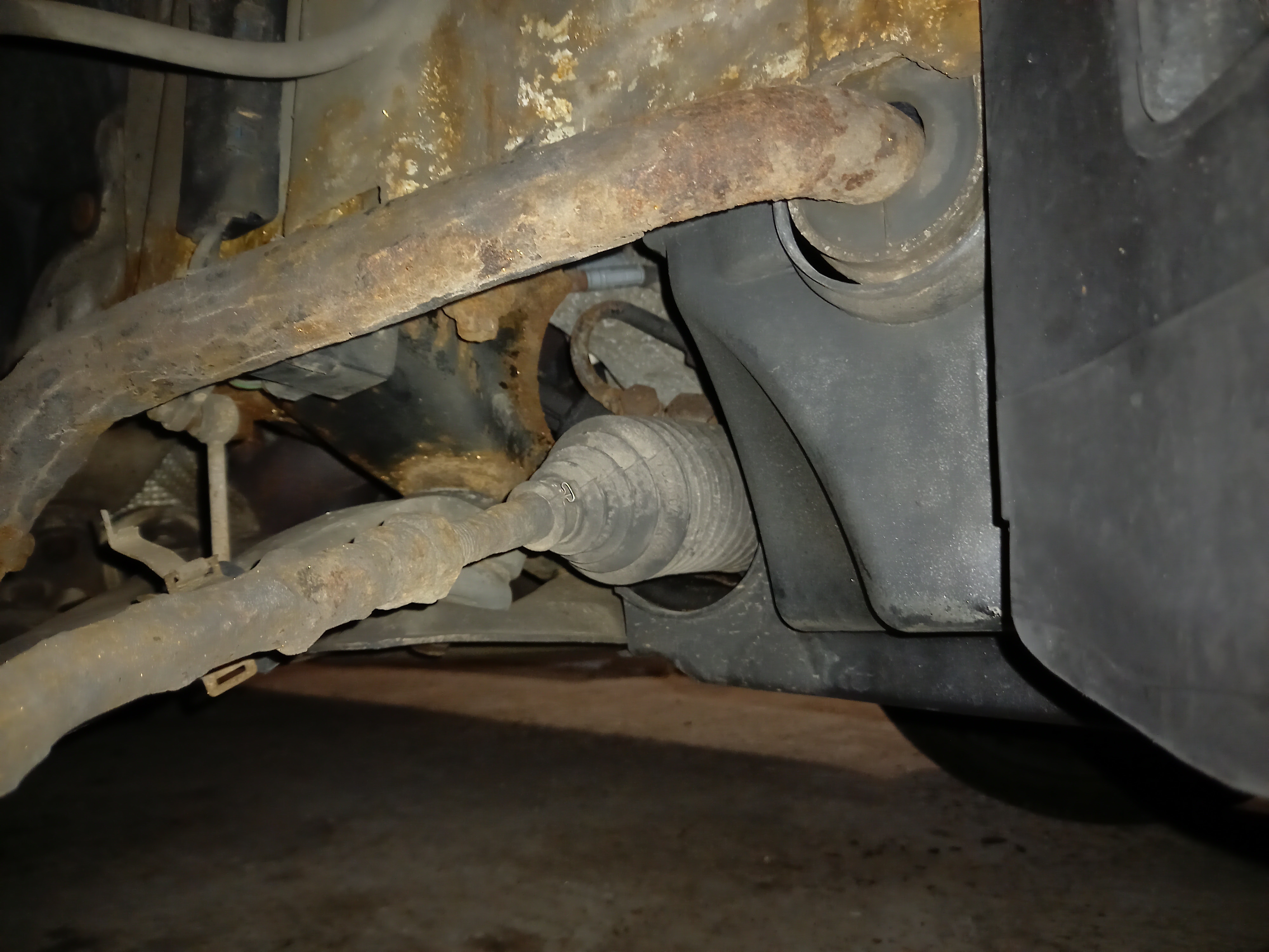 Comment traiter la corrosion sur un châssis de voiture ? - 3-EN-UN