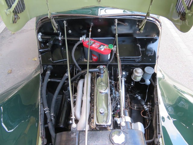 bmw_327_roadster_motor2.jpg