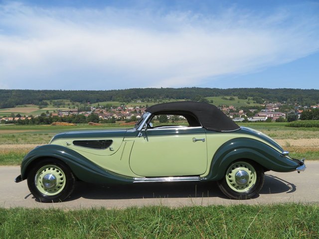 bmw_327_roadster_seite_verdeck.jpg