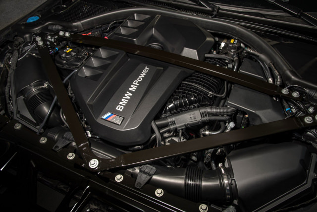 P90416689-highRes.jpg