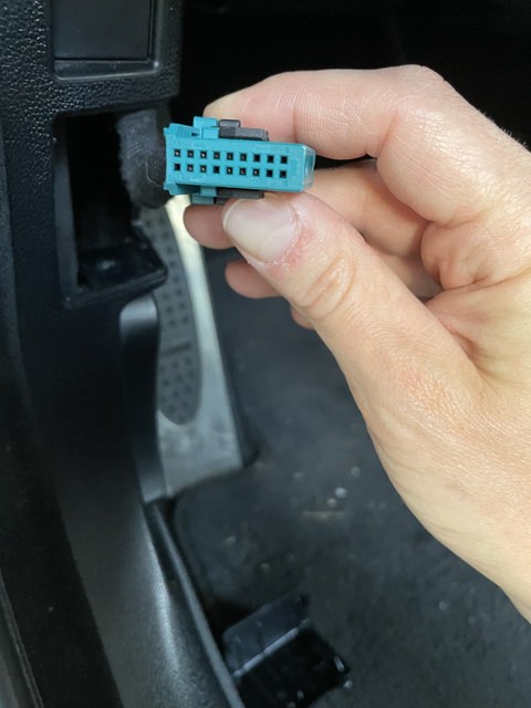Prise OBD M3 1.jpg
