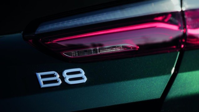 BMW_ALPINA_B8_G16_CMYK_16.jpg