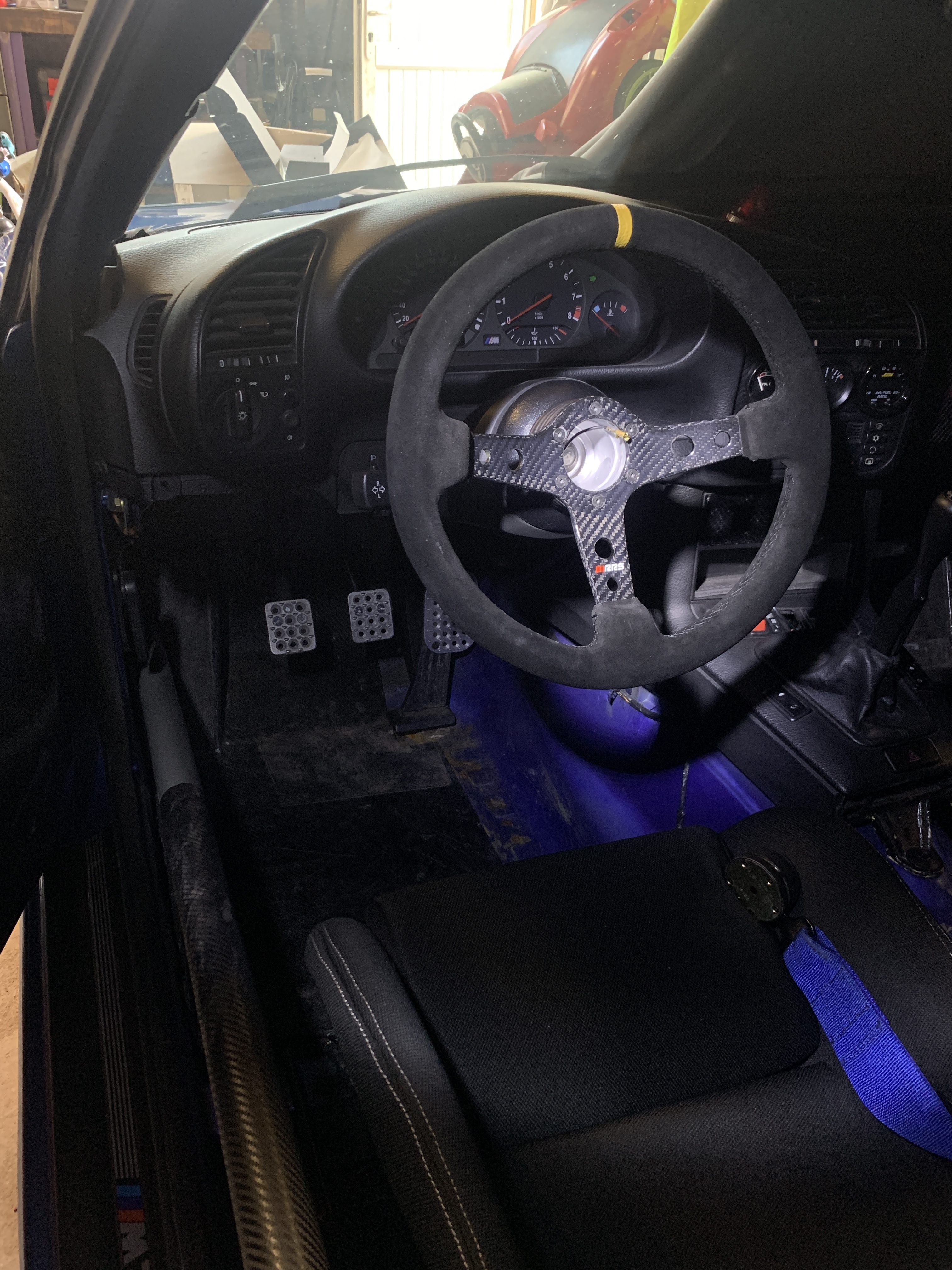 Tuto] Remplacement vitre du Rétro Intérieur M3 E46 & M5 E39 - Entretien -  Motorsport-Passion
