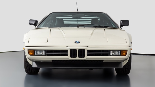 bmw_m1-7_0.jpg