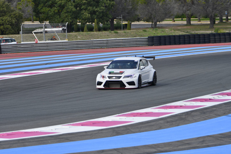 Seat Leon TCR_2.jpeg