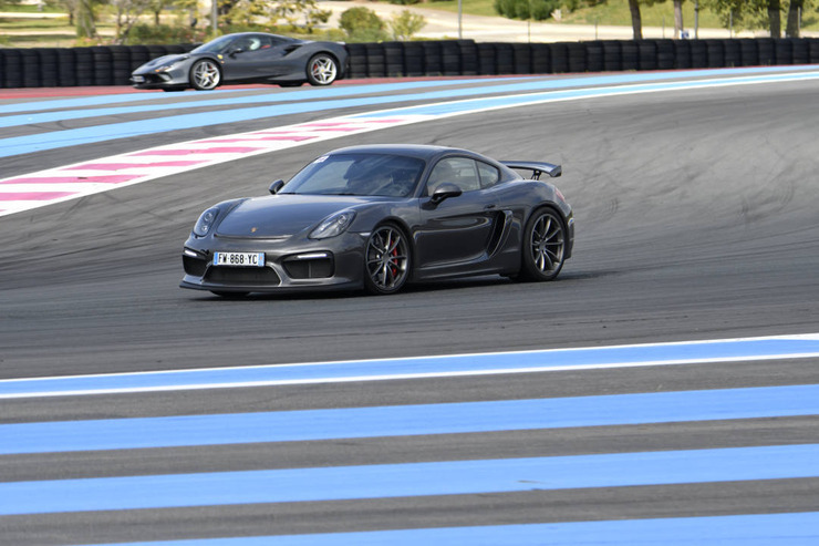 718 Cayman GT4 Gris_5.jpeg