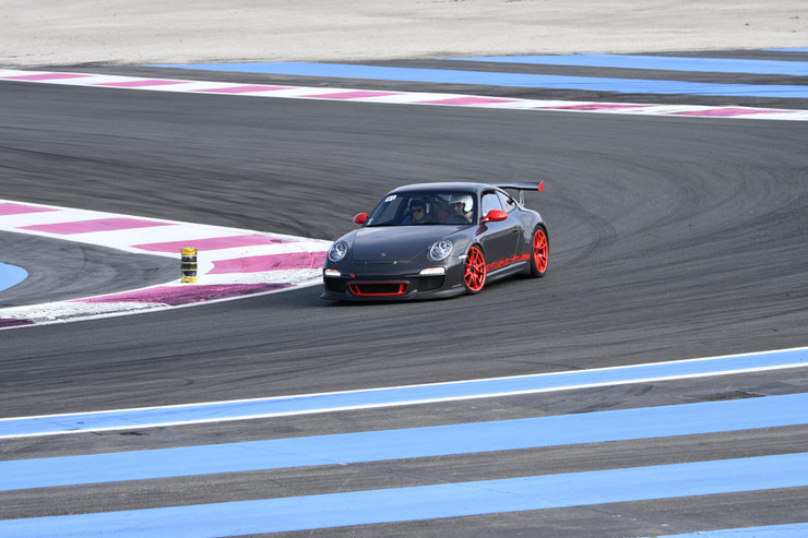 911 GT3 RS Grise_Rouge_2.jpeg