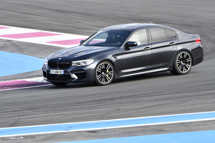 M5 Grise_2.jpeg