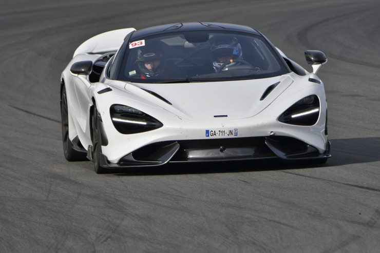 765LT_1.jpeg